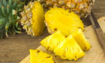 Benefits of Pineapples For Health: A Tart and Sweet Nutritional Powerhouse